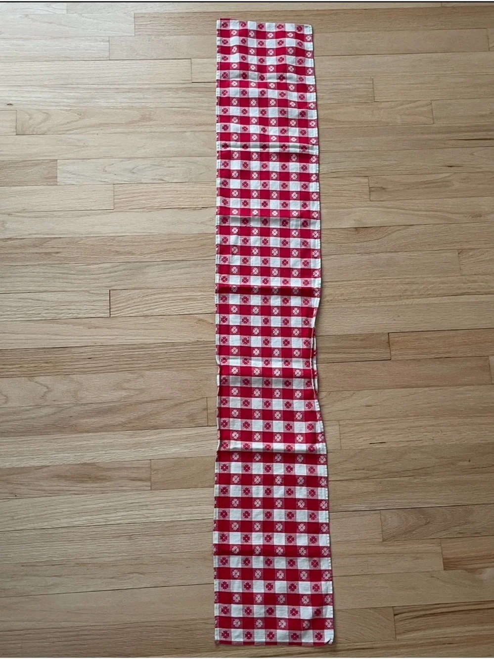 Vintage Tavern Check Table Runner